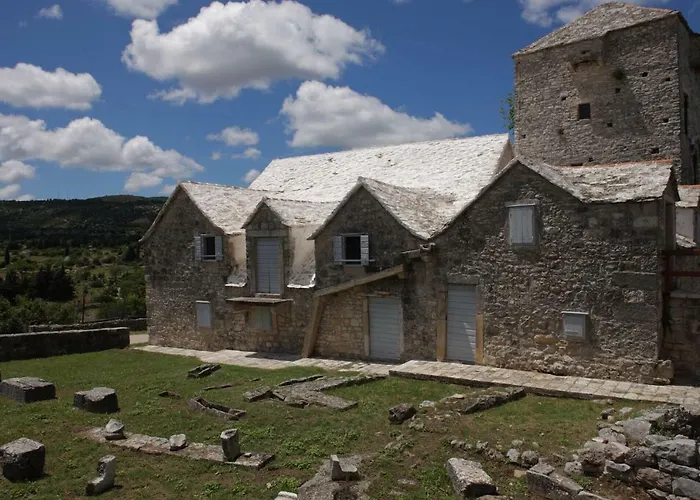 Sveti Ivan * Sutivan